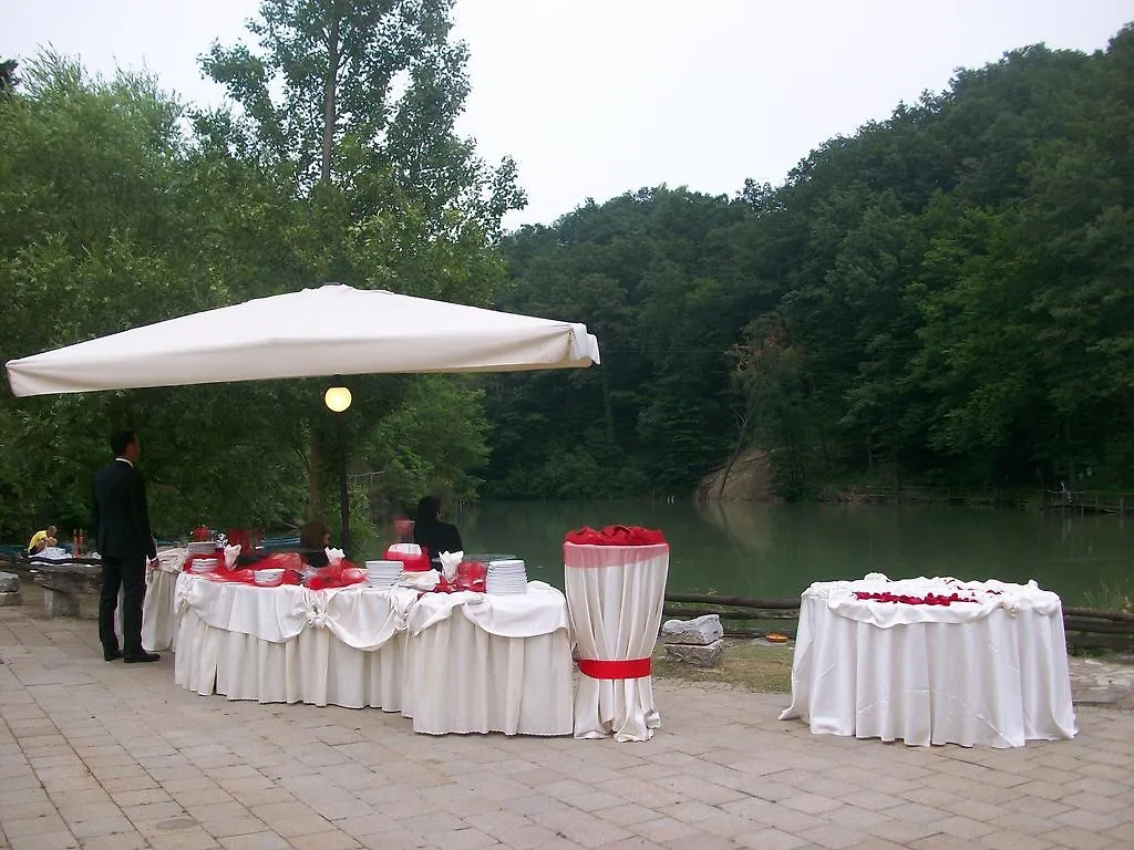 Parco Matildico Di Montalto Hotel Cadelbosco di Sopra Holiday park